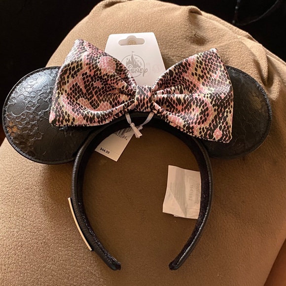 Disney Black and Pink Minnie Mouse Headband - Picture 1 of 4